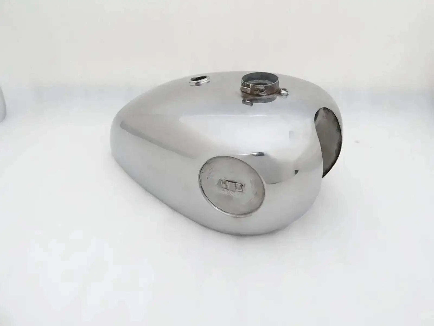 BSA GOLDSTAR POLISHED RAW STEEL PETROL TANK - StellerGear