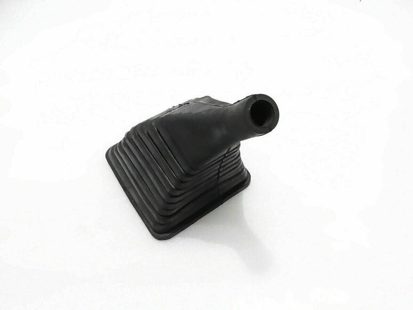 CB 3CX 4CX Gaiter Excavator Control Part No. 123-04714 - StellerGear