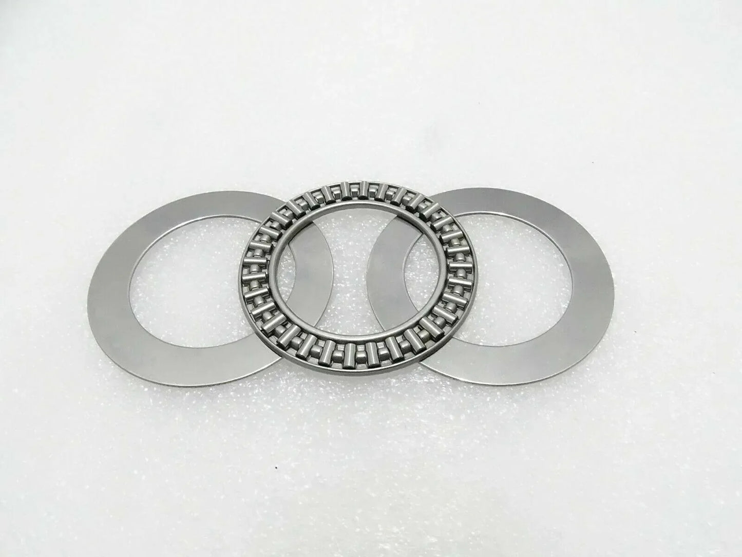 Thrust bearing kit with two gray rings and inner roller cage