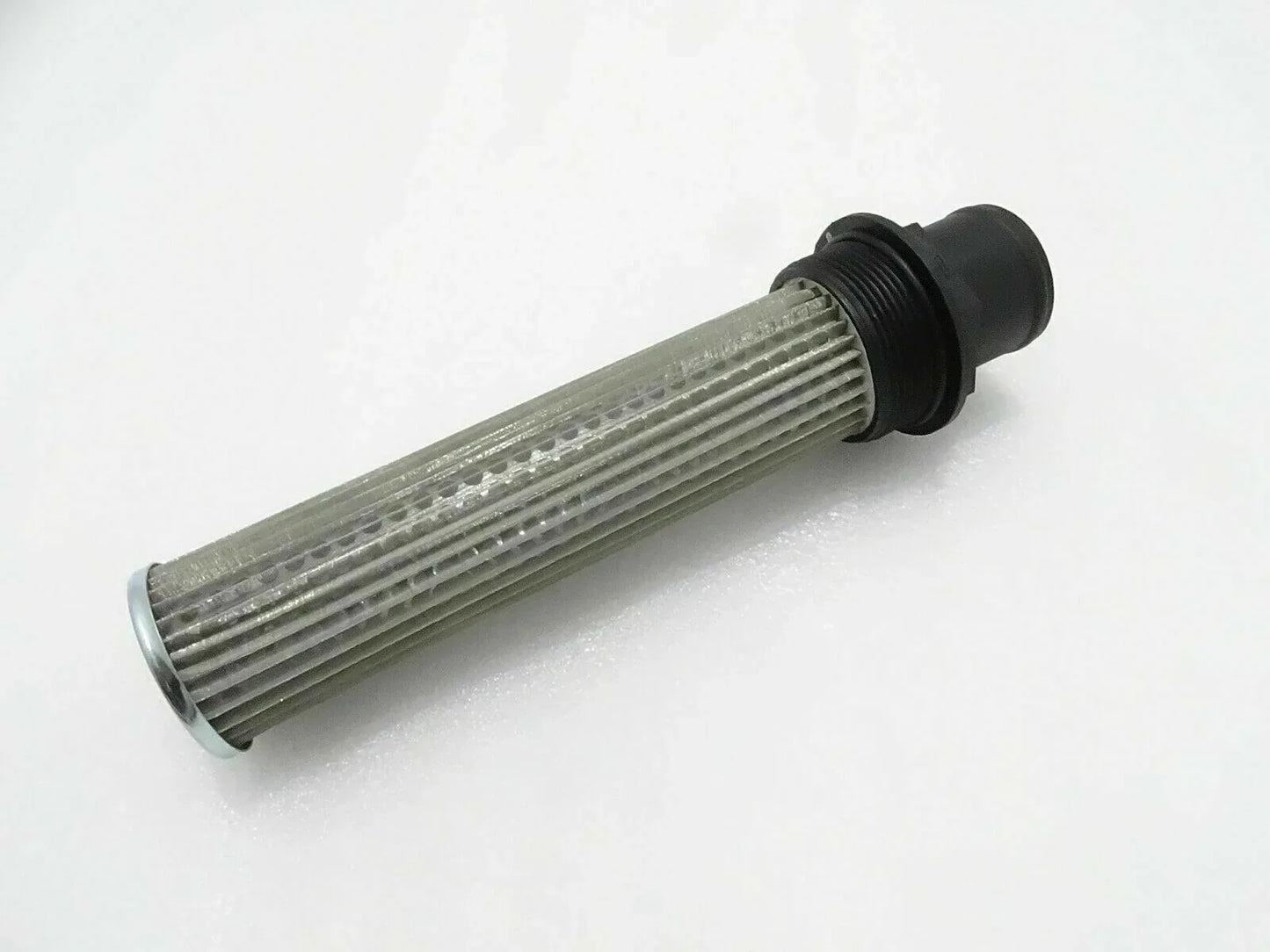 Hydraulic filter cartridge with cylindrical metal mesh and black threaded end cap