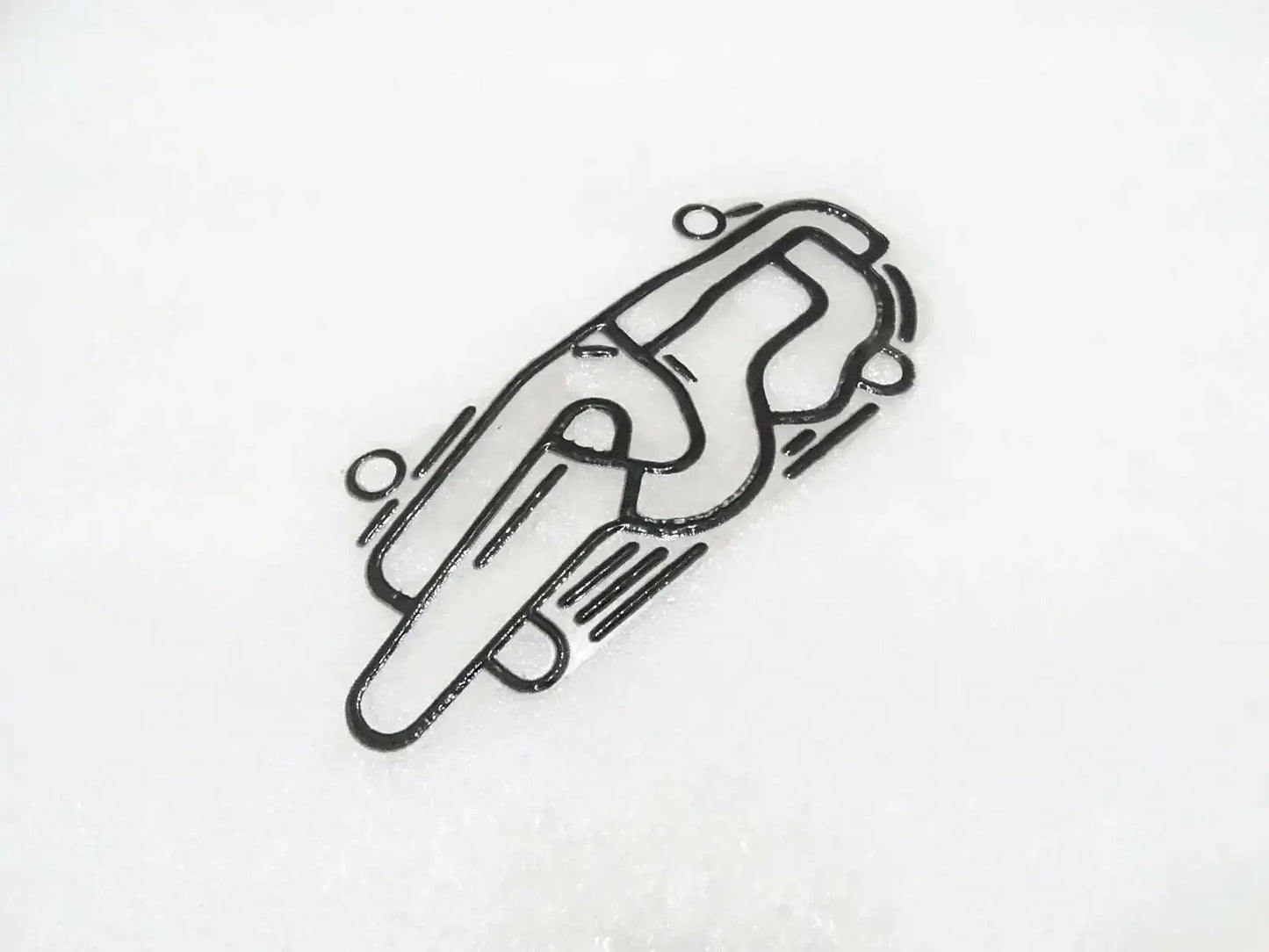 Transmission gasket with bolt holes and molded seal edges