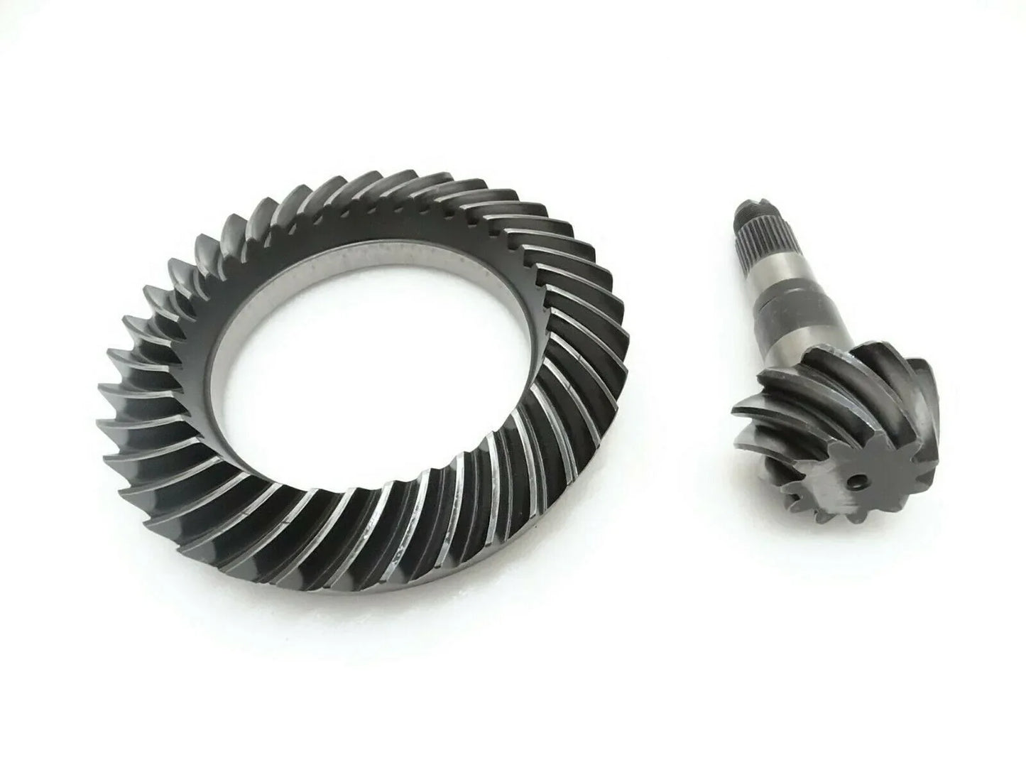 Crown wheel and pinion gear set with ring gear and pinion, dark metal