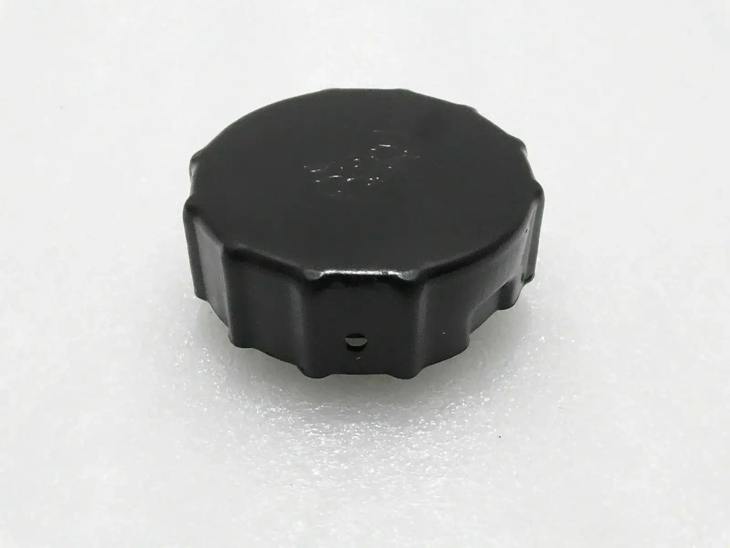 Mahindra tractor fuel tank cap, black plastic round cover with side tabs