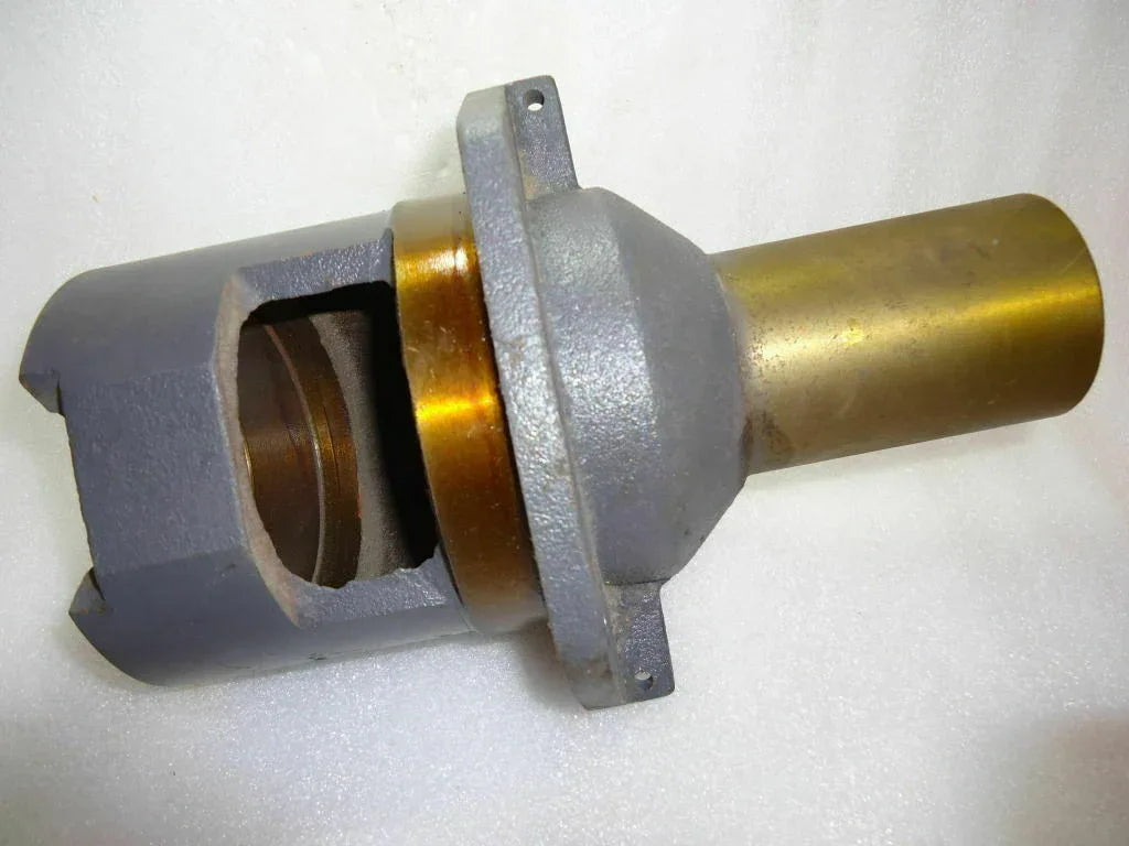 Replacement clutch retainer for Massey Ferguson model, durable steel construction, designed for optimal performance