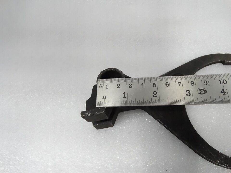 Massey Ferguson shift fork with precise measurements, designed for durable aftermarket performance