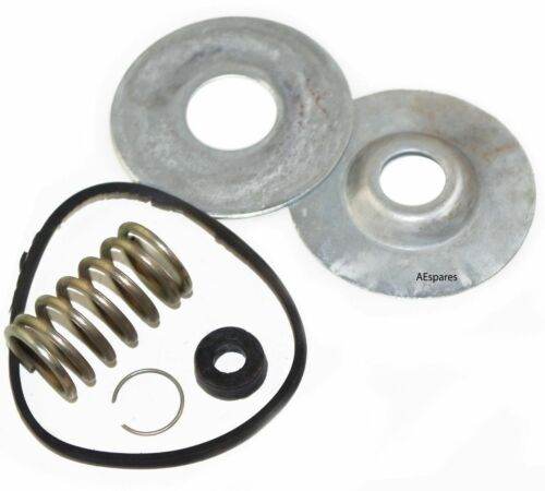 MASSEY FERGUSON Tractor Oil Filter Kit components including washers, spring, and gasket