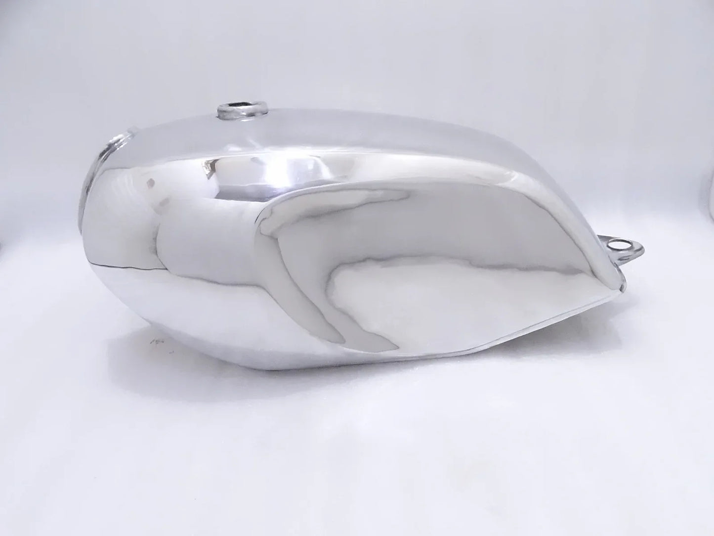 YAMAHA RD 350 LC ALLOY PETROL TANK 1980's - StellerGear