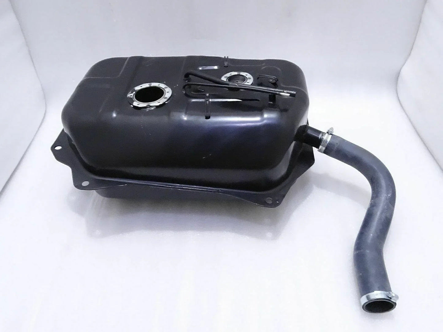 SUZUKI SJ 413 SAMURAI PETROL GAS FUEL TANK WITH HOSE PIPE - StellerGear