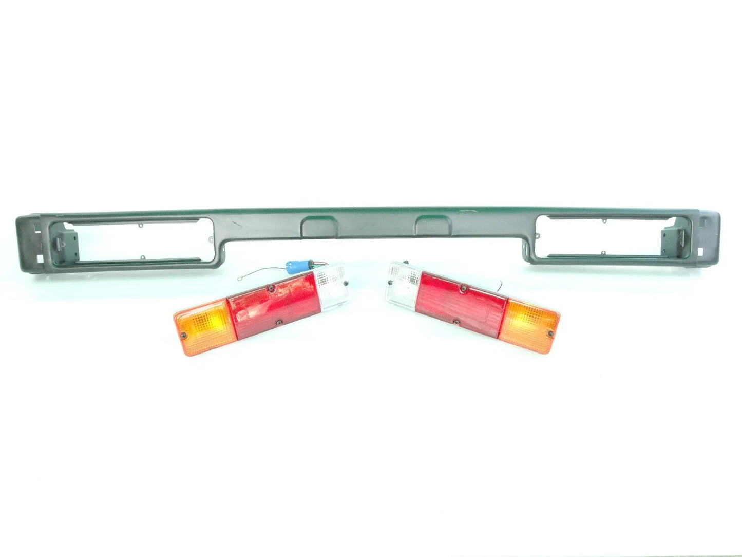 SUZUKI SJ410,413 REAR BUMPER JIMNY SAMURAI SIERRA DROVER WITH REAR LIGHT - StellerGear