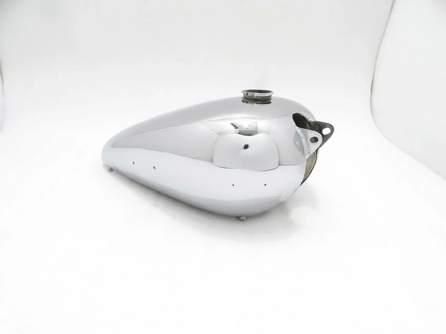 Bsa C11 Chrome Petrol Tank With Centre Filler Neck Without Speedometer Cavity - StellerGear