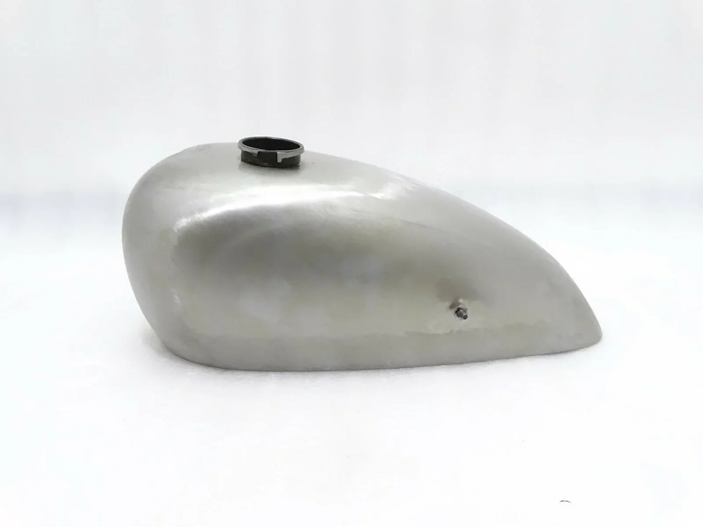 SLOPER PETROL TANK 1930'S MODEL RAW - StellerGear