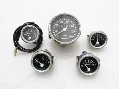 Mechanical gauge set: speedometer, temperature, fuel and amp meters
