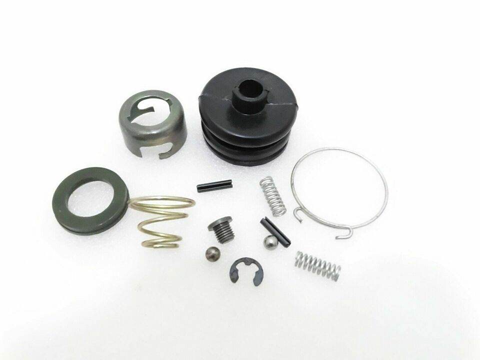 Complete Suzuki Samurai transfer case kit including levers, springs, and hardware for efficient gear shifting