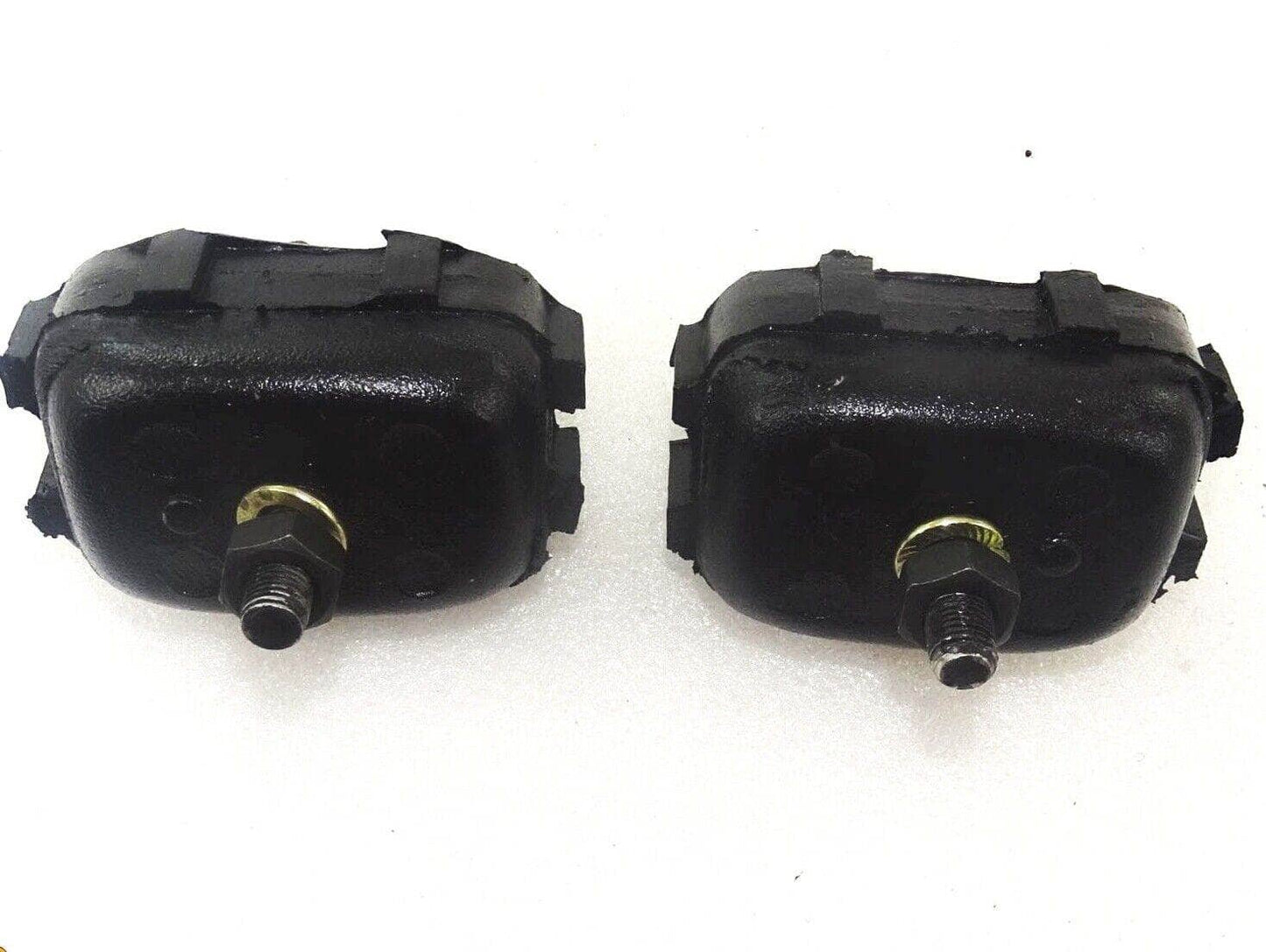 Suzuki SJ410 engine mounting set for reliable front engine support and stability