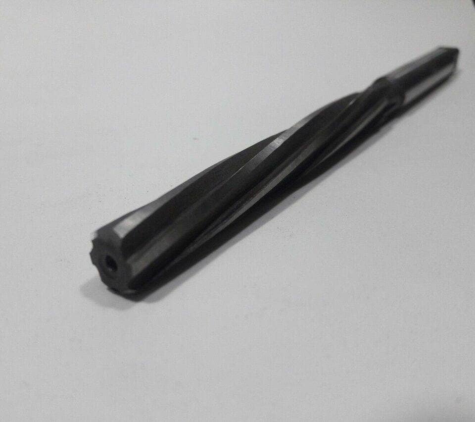 Valve guide reamer kit with precision cutting edges for accurate valve seat alignment