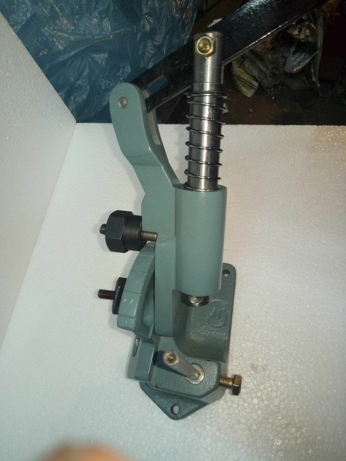 Industrial valve seat grinder dresser stand designed for precision dressing of grinding wheels