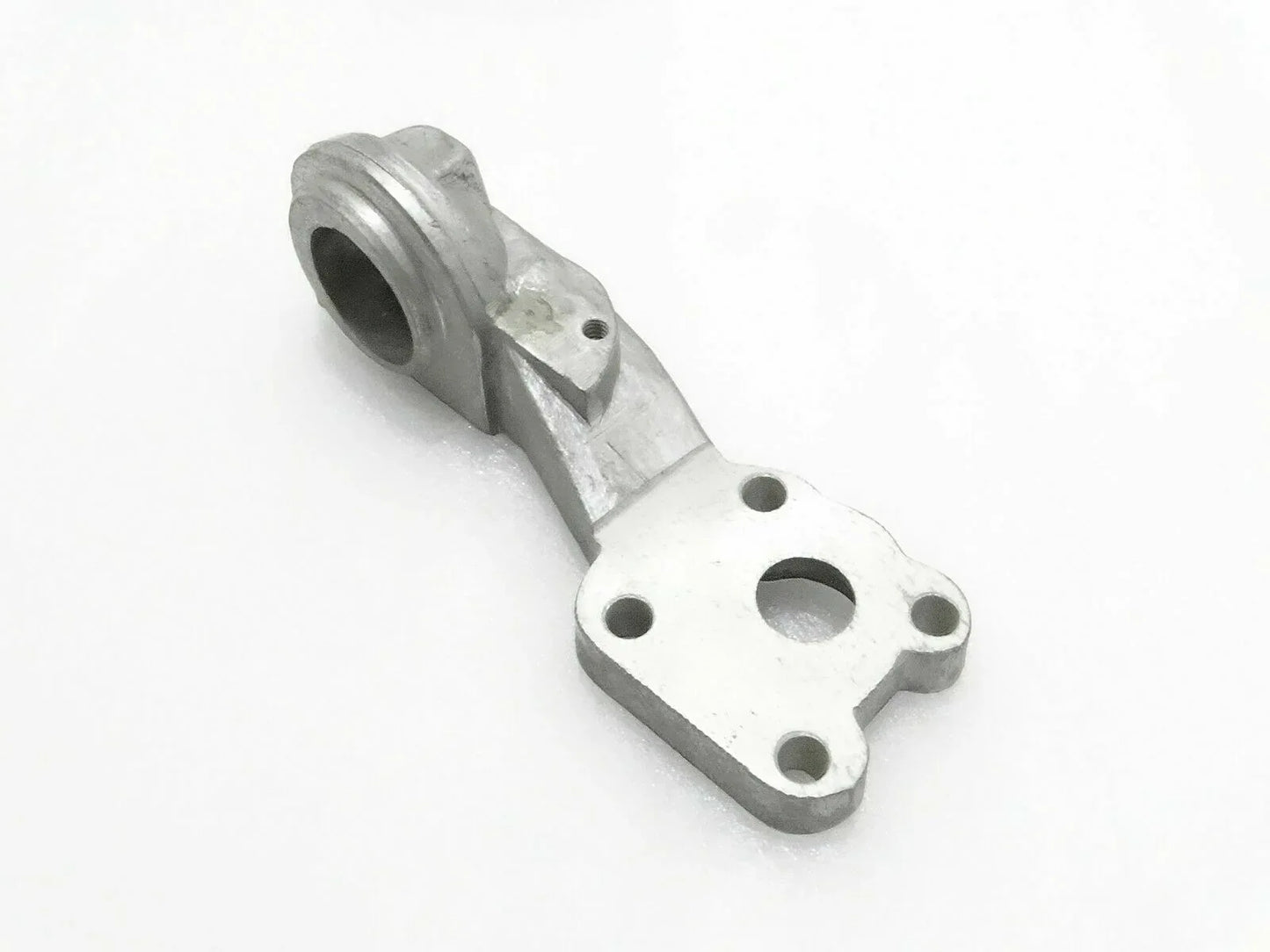 Hydraulic pump filter housing in aluminum material for efficient water housing filter installation