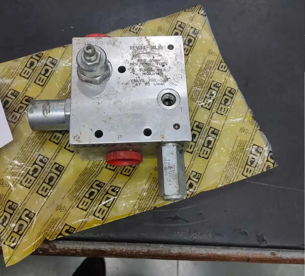 JCB 333/Y5129 Genuine valve assembly for backhoe loader