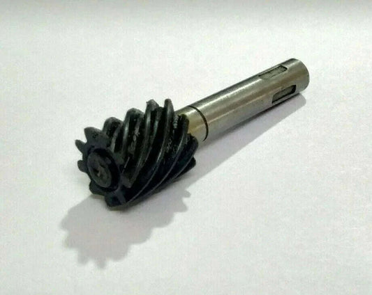 Speedometer drive gear with 9 teeth and metal shaft