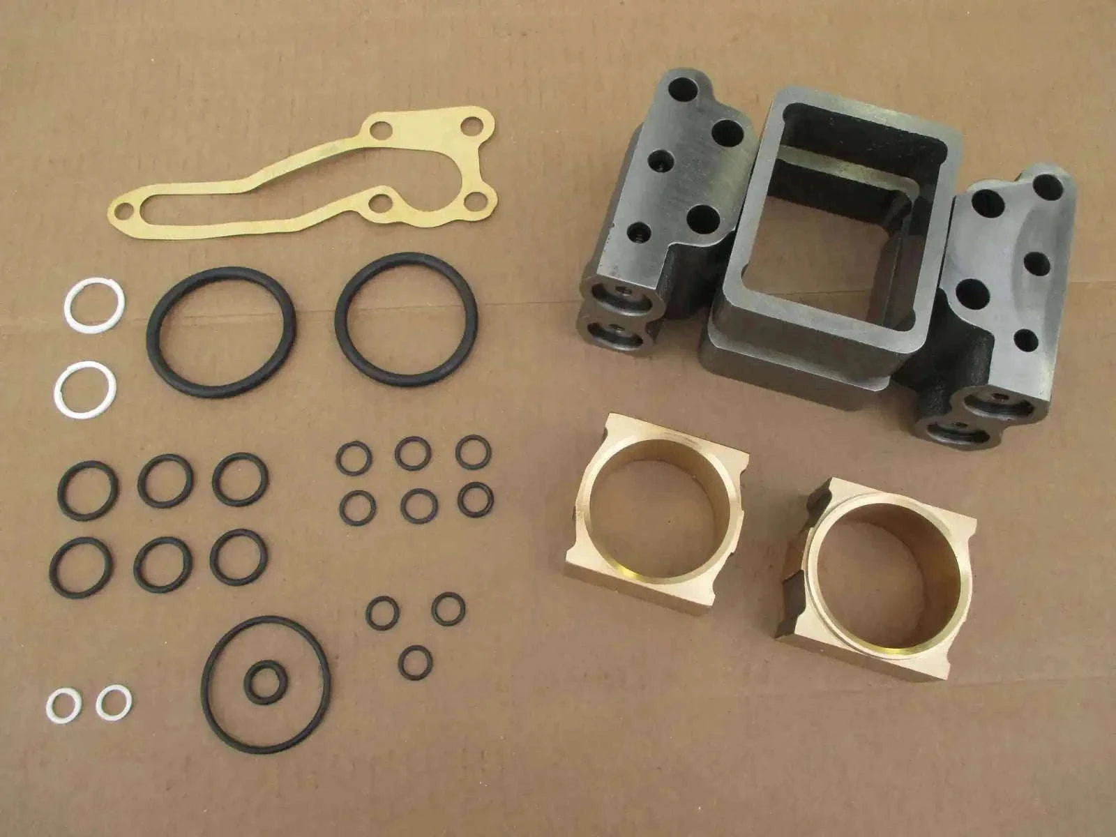556601 Hydraulic pump repair kit for Massey Ferguson models 35, 65, 135