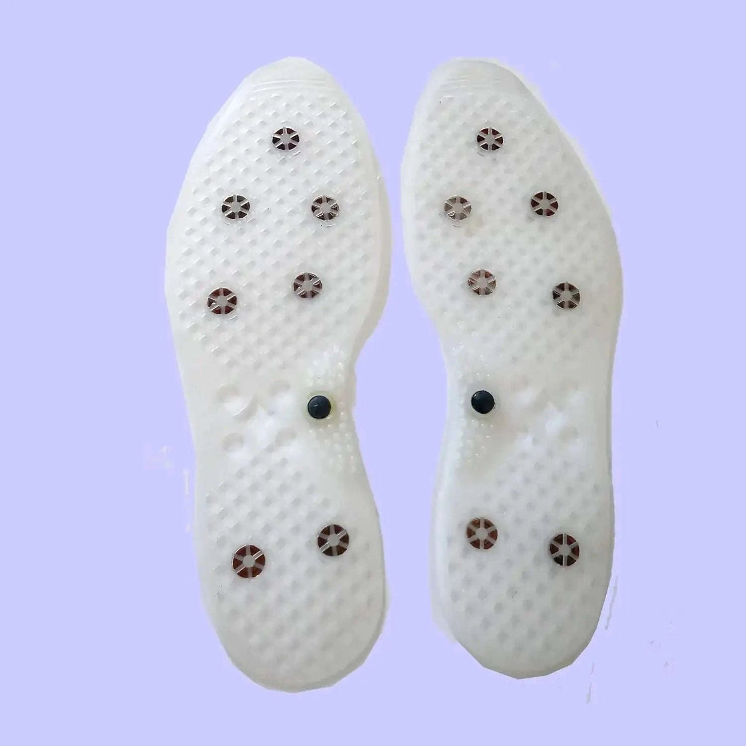 Magnetic acupressure insoles for foot massage and pain relief