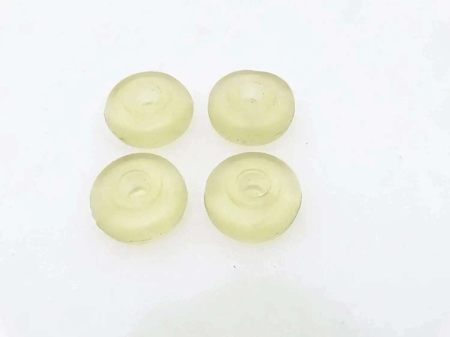 Car shocker bushings set of 4 light green circular pieces
