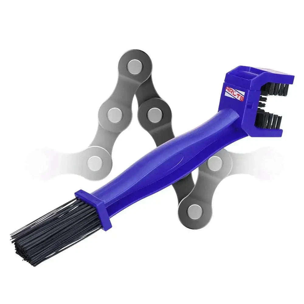 Bike chain cleaning brush, durable plastic, designed for effective cleaning with lubricants for bike chain