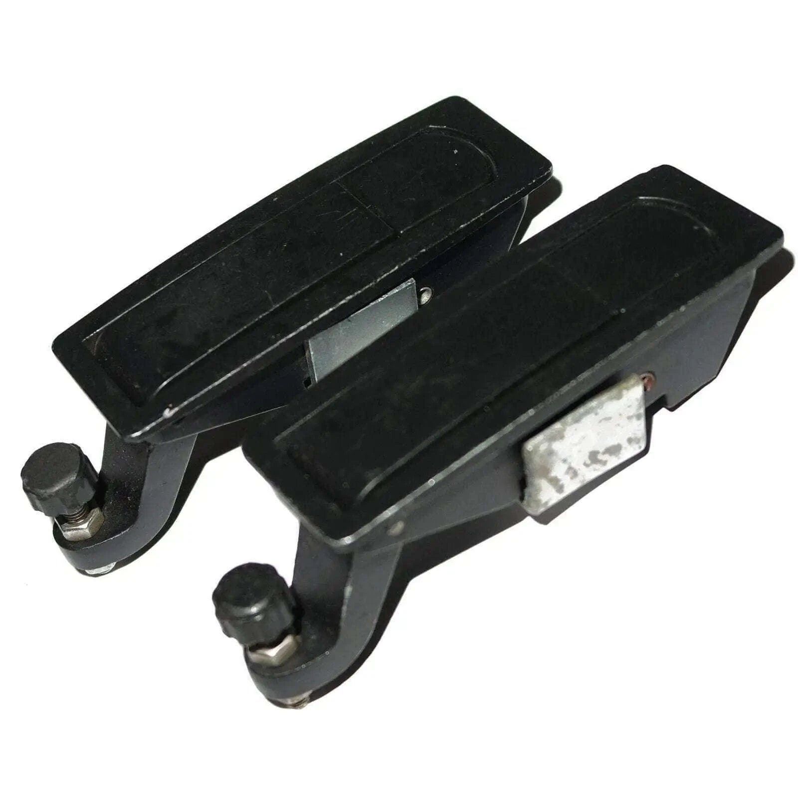Massey Ferguson Bonnet Fastener Set for 7250, 9000, 9500 tractors