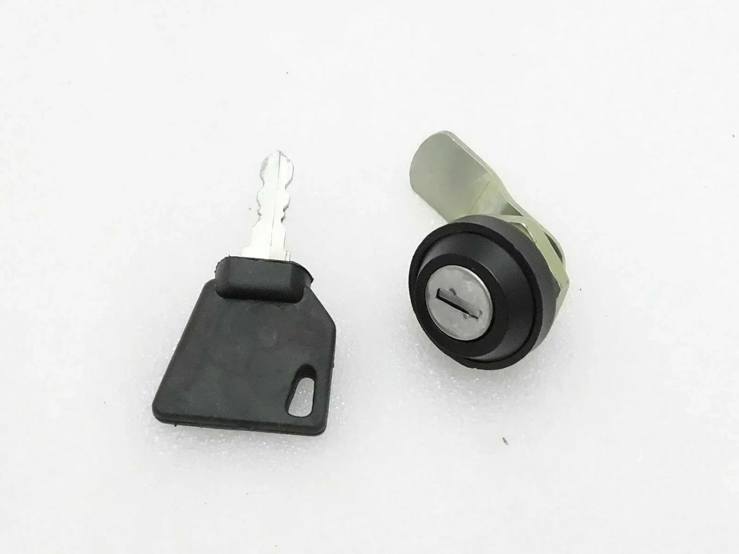 Bonnet hood lock with key and mounting bracket, black and green