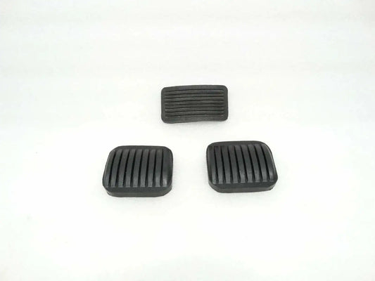 Set of 3 black rubber Jeep pedal pads: brake, clutch and throttle