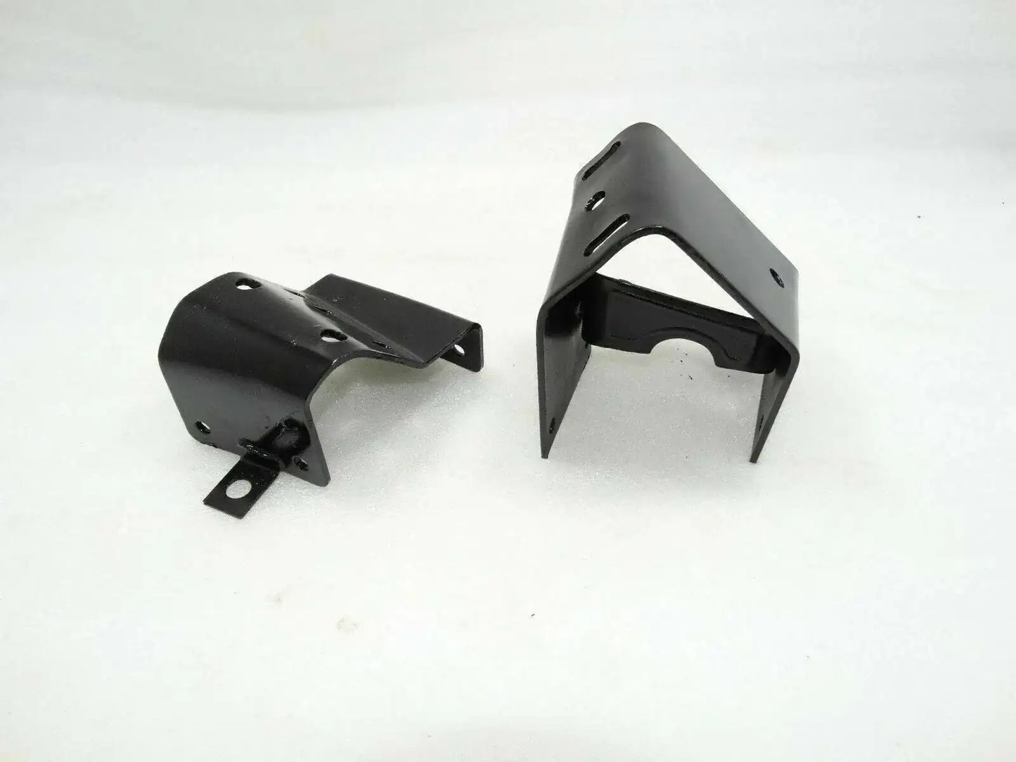 Engine foundation plate bracket set, black metal