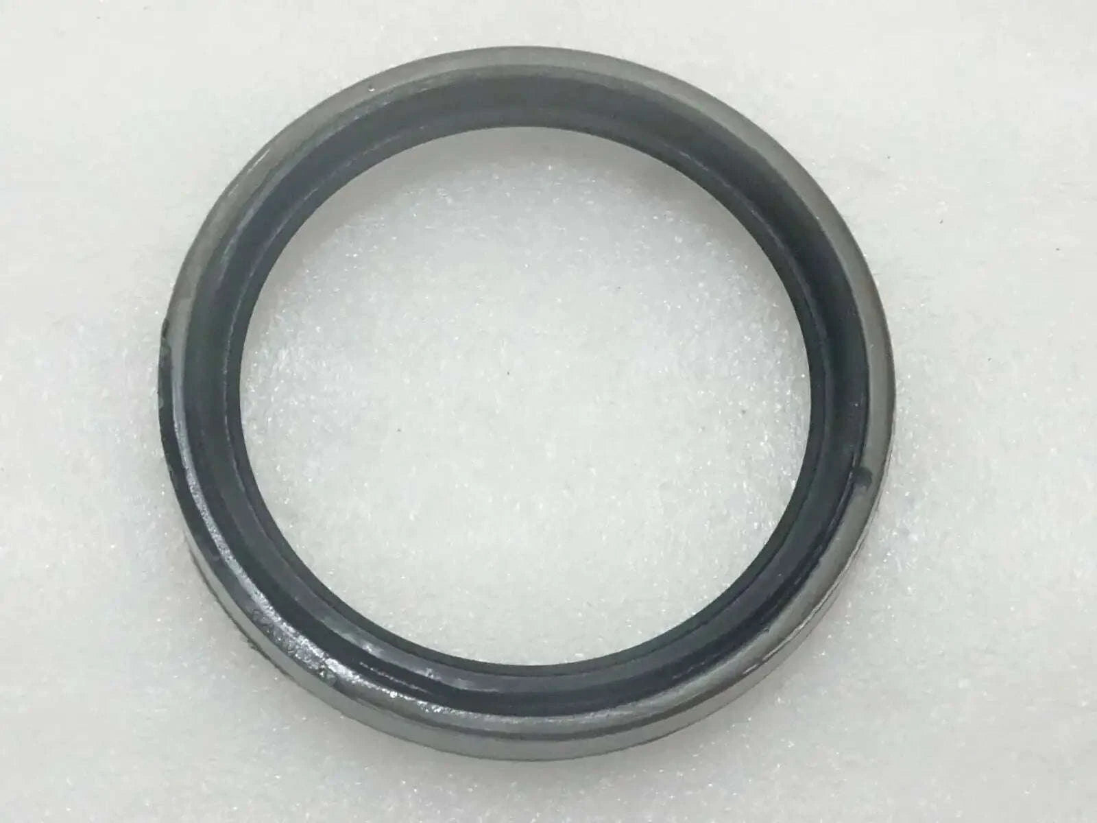 Front hub oil seal ring, black rubber outer edge, circular gasket