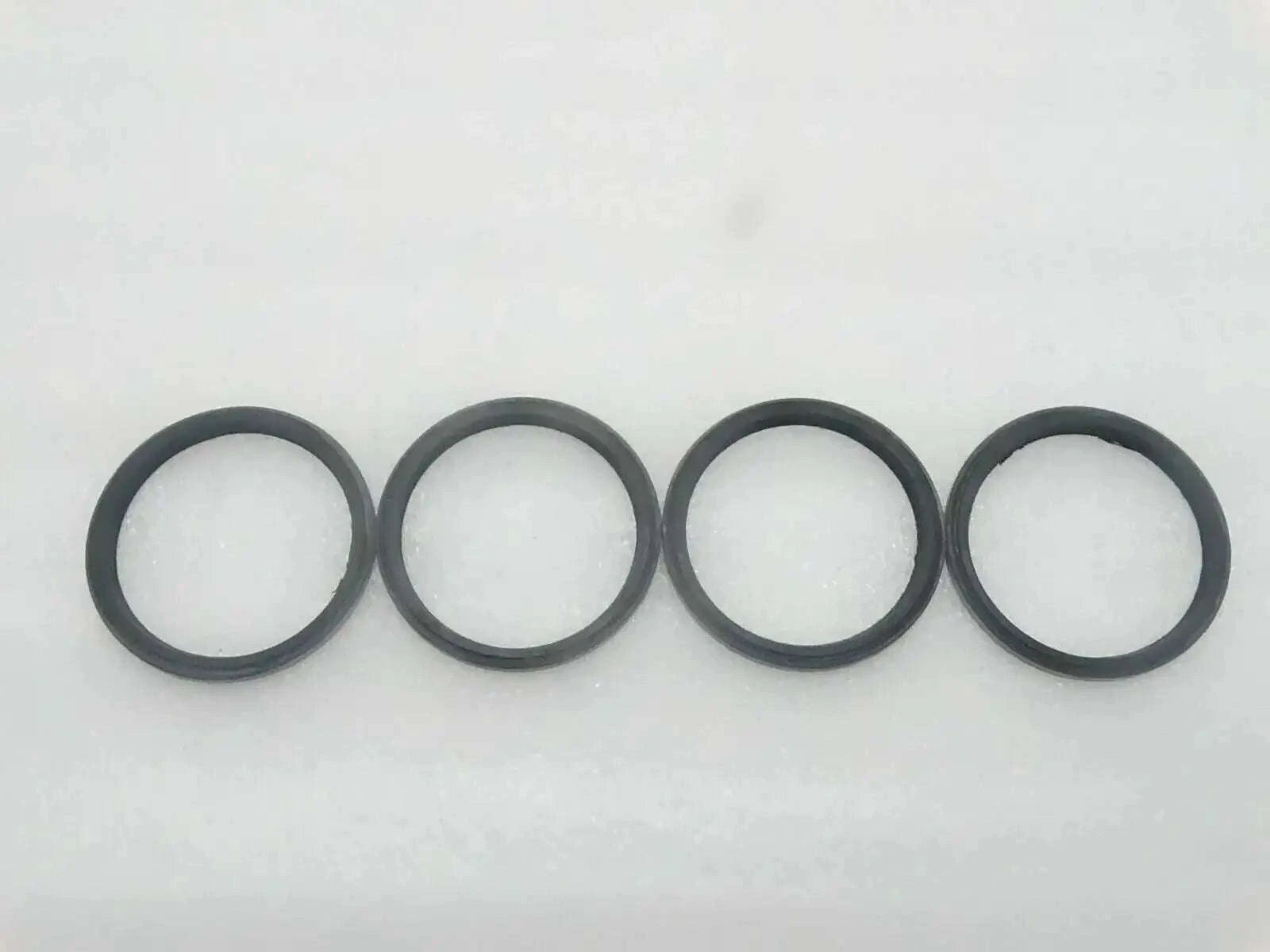 Set of 4 black rubber seal rings for pivot pin