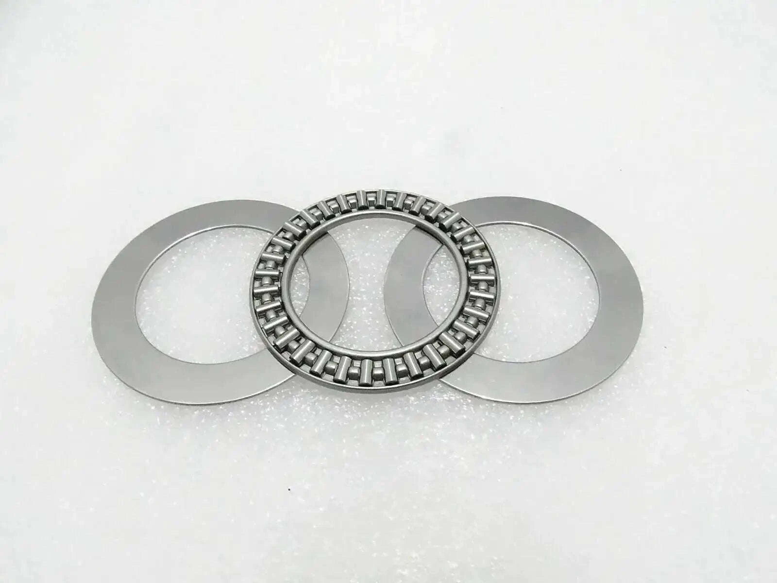 Thrust bearing kit with two gray rings and inner roller cage