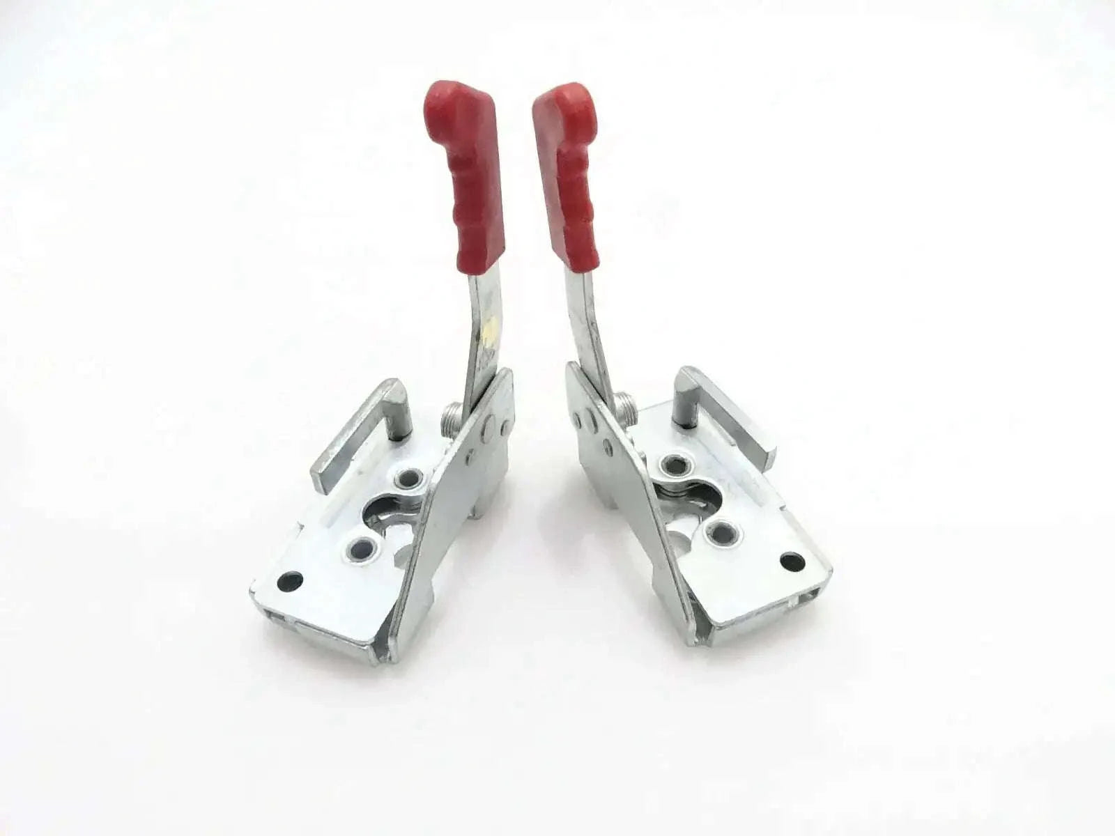 JCB latch lock set in steel with ergonomic handles, designed for right and left applications