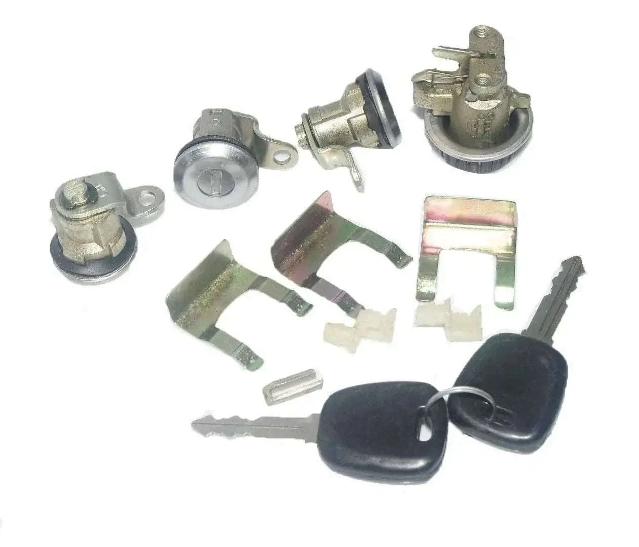 Suzuki Gypsy lock kit with metal components and keys