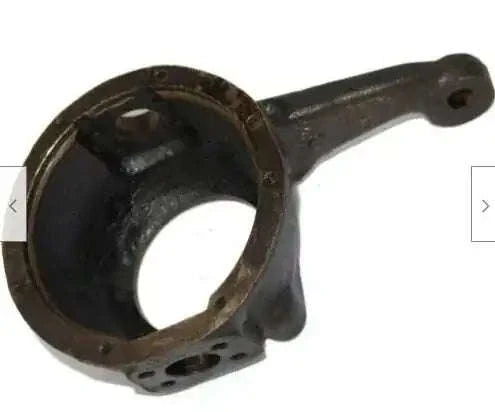 Steering knuckle assembly for Suzuki Samurai 86-95, featuring robust design.