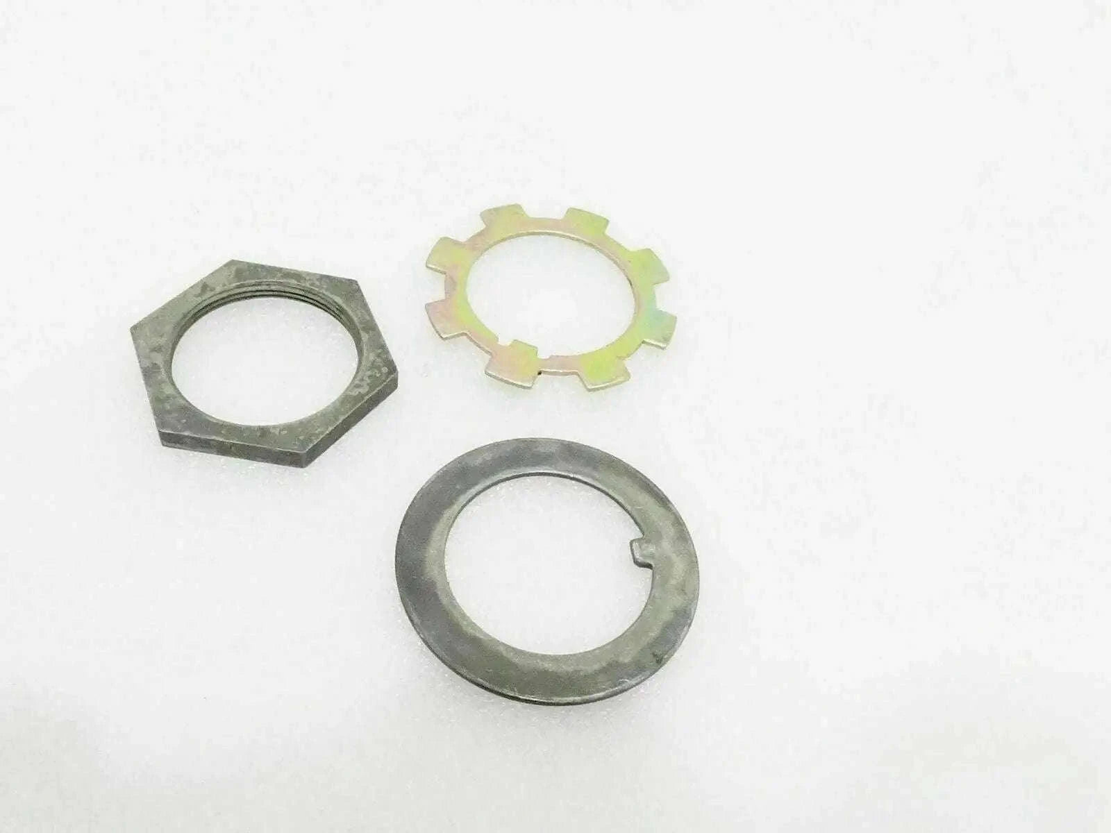 Metal clutch lock washer and nut set: hex nut, split ring washer, toothed lock washer