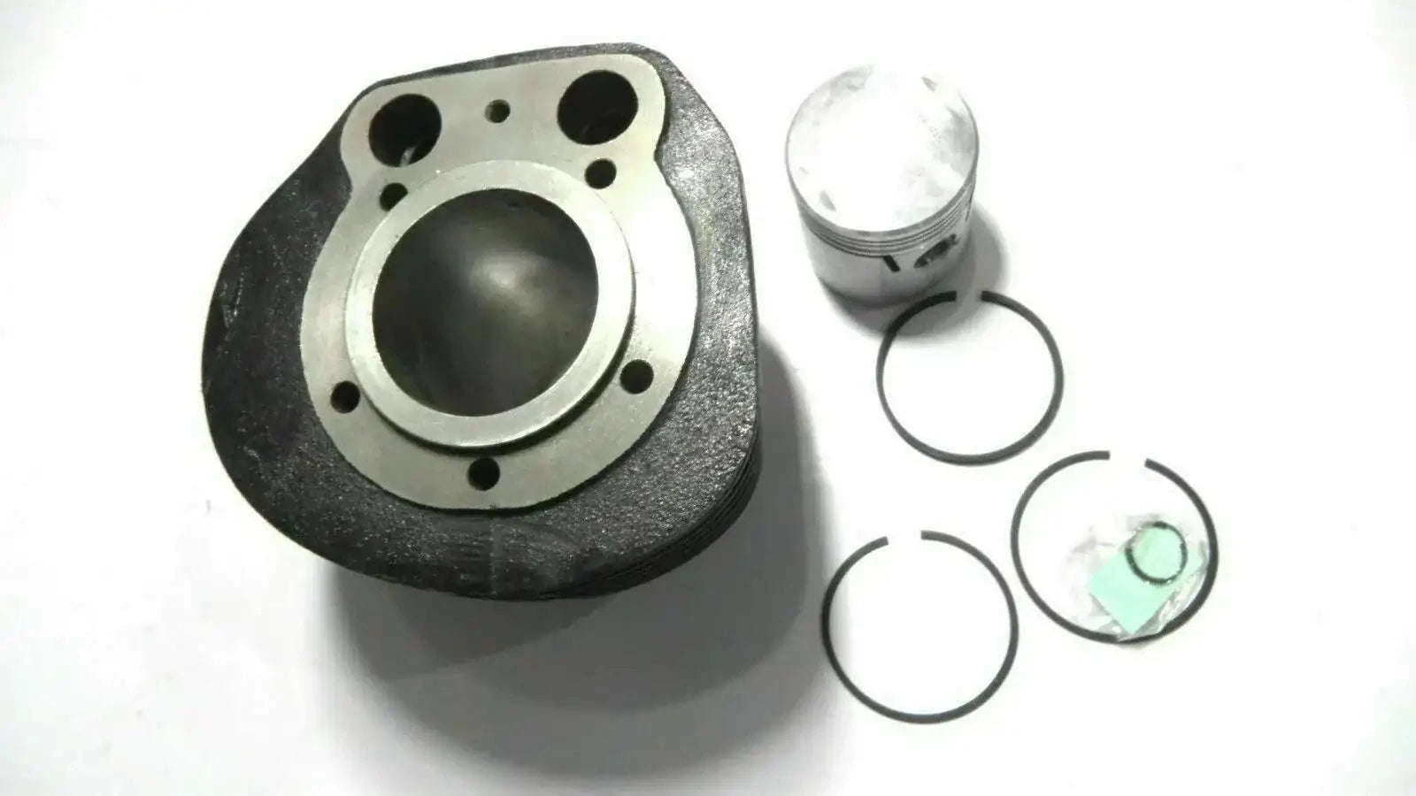 Iron cylinder barrel kit: metal cylinder, piston, and piston ring set