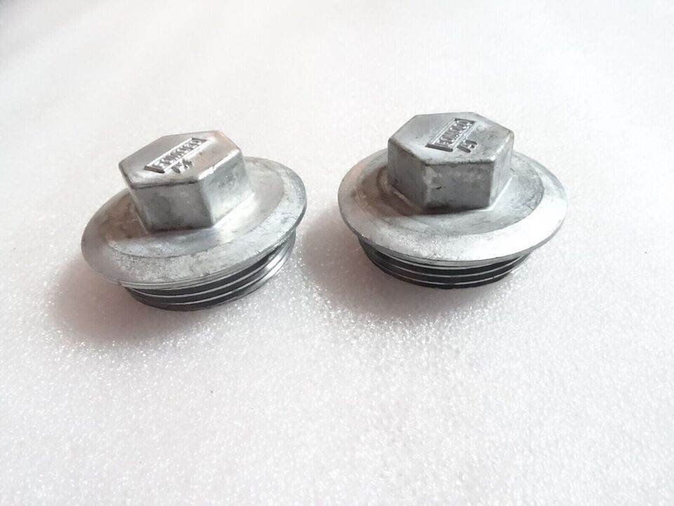 Aftermarket Ford 3600 tractor gear plug set for durable gear cover protection