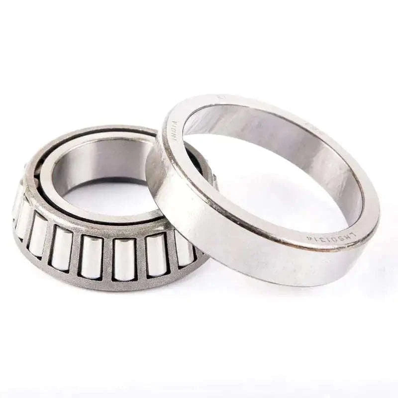 Steel roller bearing set with two metal rings
