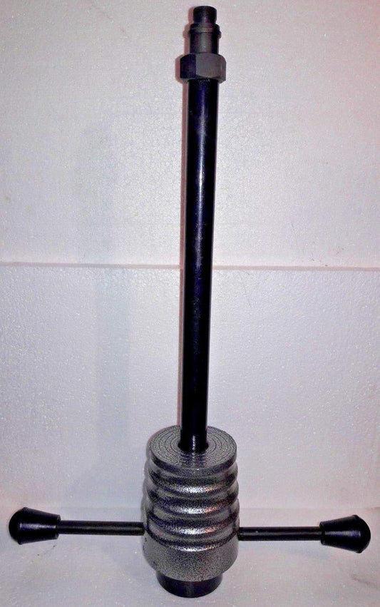 Injector puller tool with long threaded rod and spring-loaded base