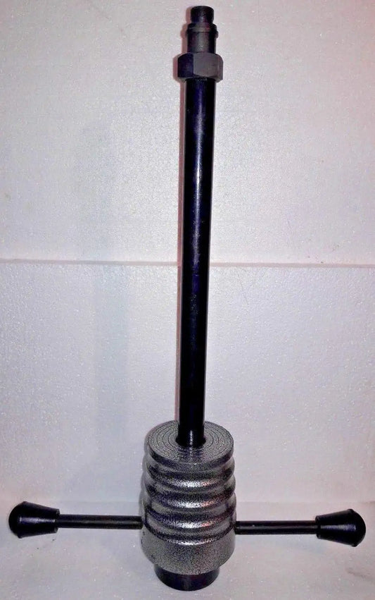Injector puller tool with long threaded rod and spring-loaded base