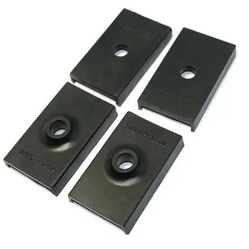 Set of 4 black suspension leaf spring pads with bolt holes, for rear axle