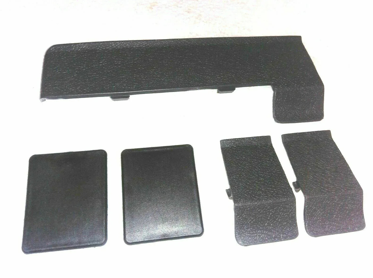 Dashboard clip set of 5 black plastic trim clips, textured surface