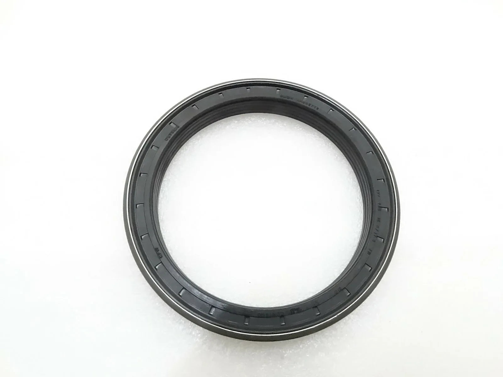 Wheel hub seal ring, round black rubber seal with metal edge