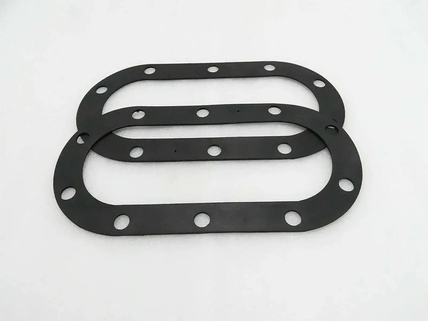 JCB 3CX hydraulic tank gasket pair, durable rubber, designed for sealing hydraulic tanks