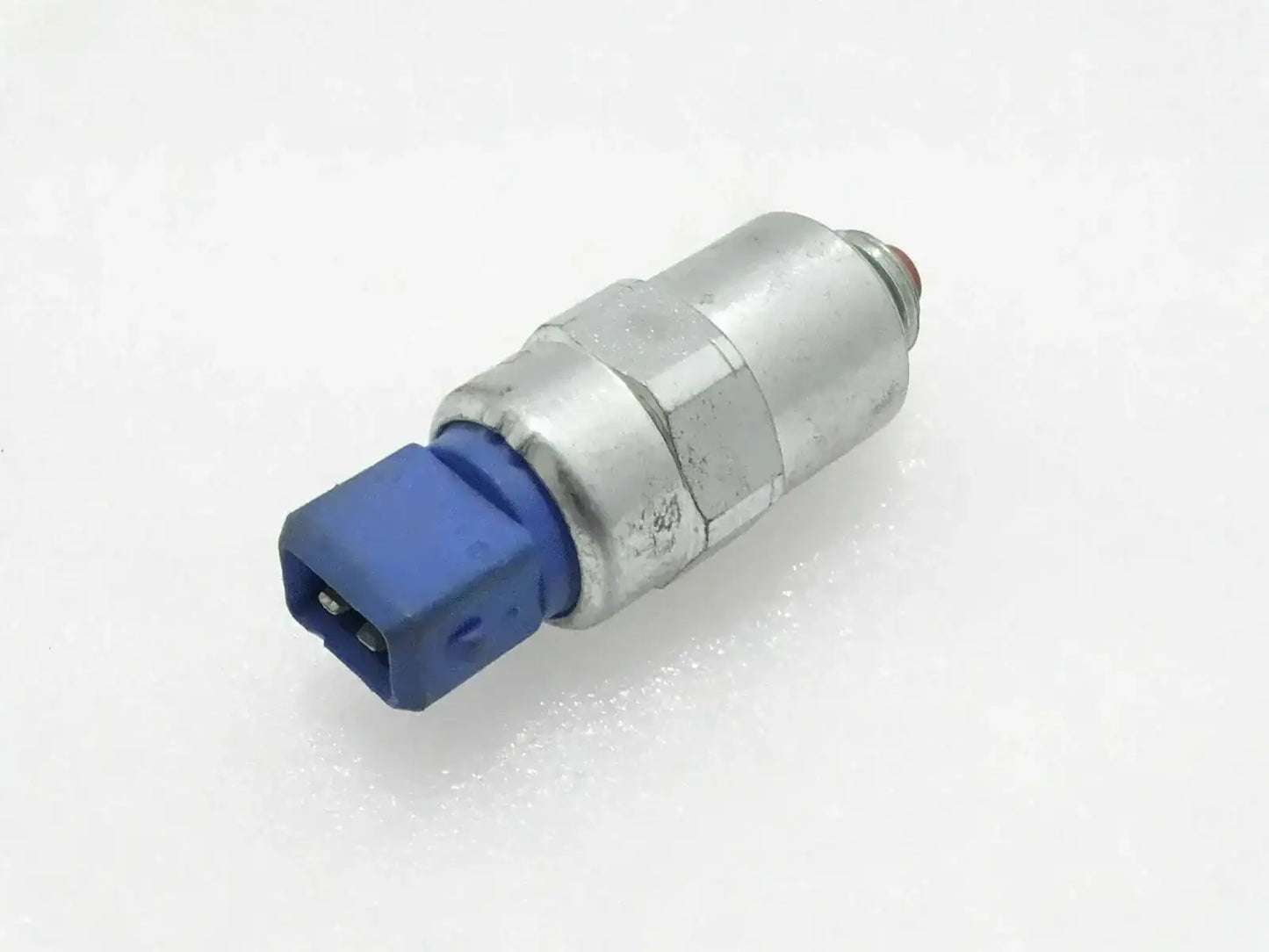 JCB Solenoid Fuel Pump Esos Cold Advance, compact design, used for efficient fuel delivery in machinery, compatible with jcb 3cx serial numbers