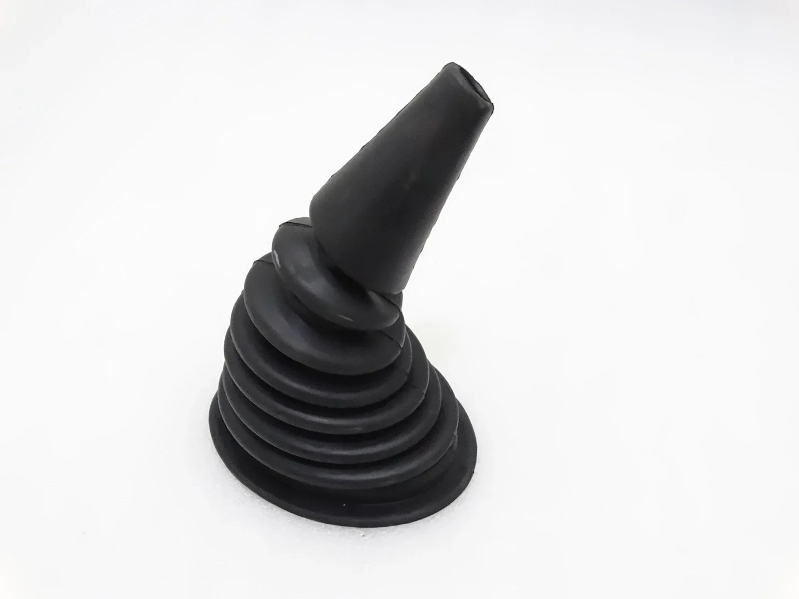 Gear shifter lever rubber gaiter boot with accordion folds