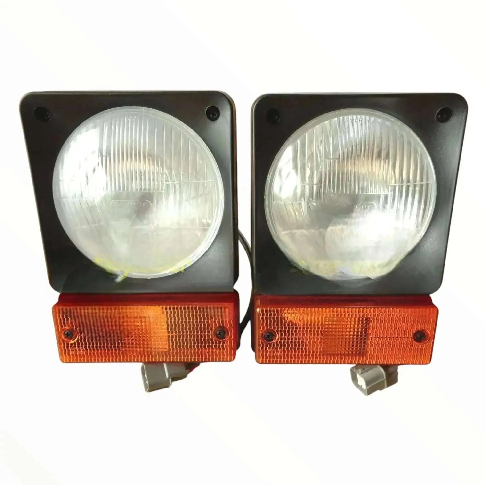 JCB Headlamp Assembly – Set of 2 Pcs (Part No. 700/21100, 262/68200) - StellerGear